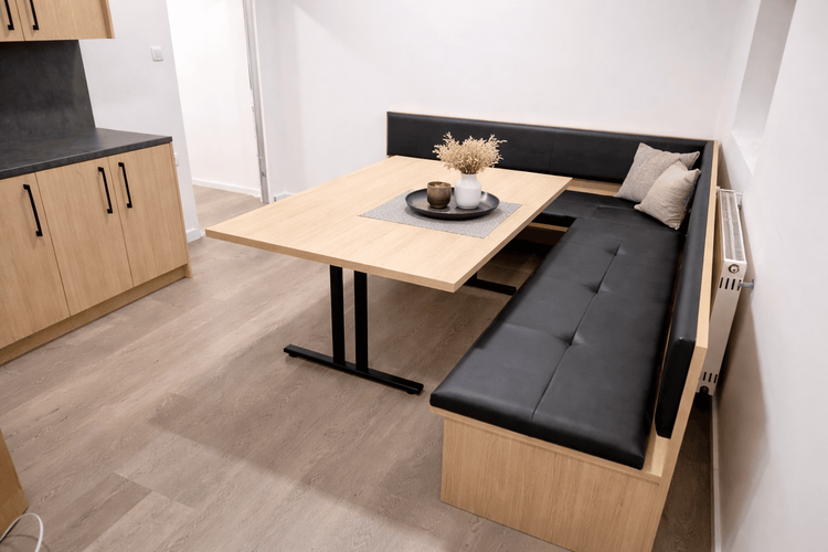 Jedilnice in jedilne mize 11